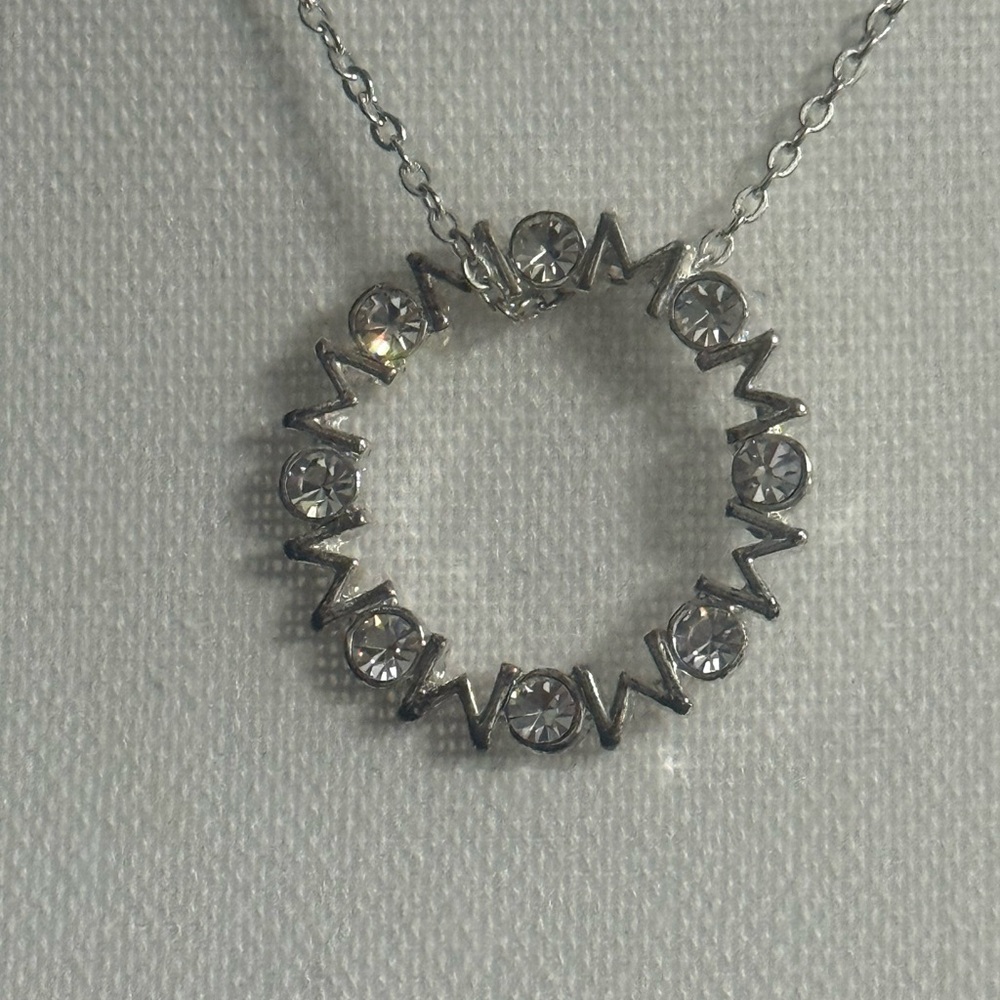 GREAT MOTHER’S DAY GIFT!
Sterling Silver MOM Pendant w/ Rhinestones